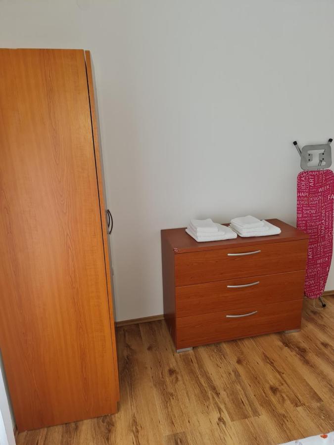 KustićiDelfin Vidalici Apartman公寓 外观 照片