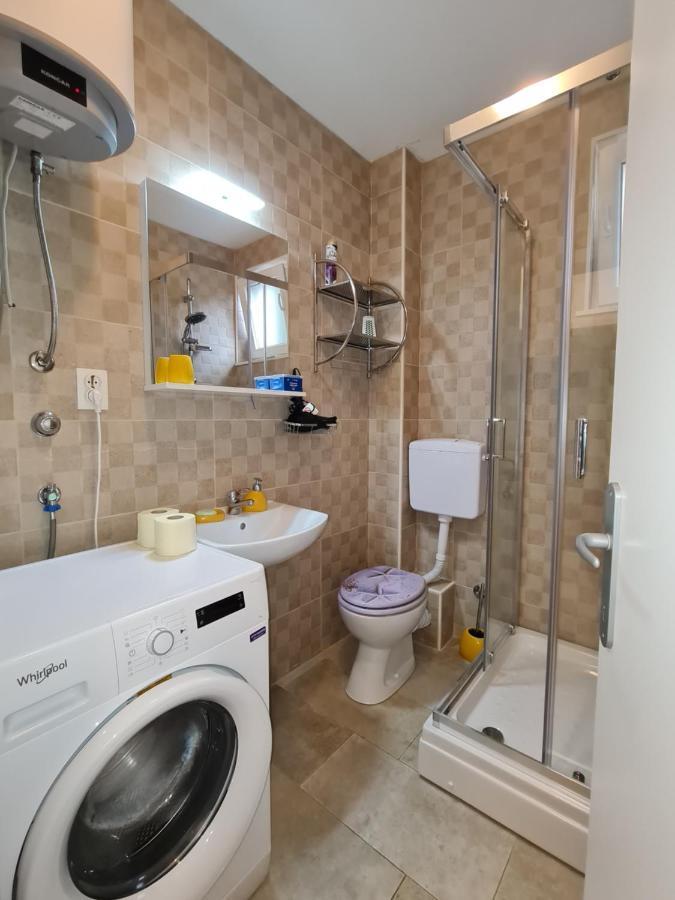 KustićiDelfin Vidalici Apartman公寓 外观 照片